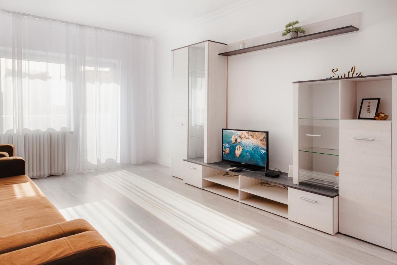 Apartament 2 Camere, Decomandat, In Zona Centrala Bukares Bagian luar foto