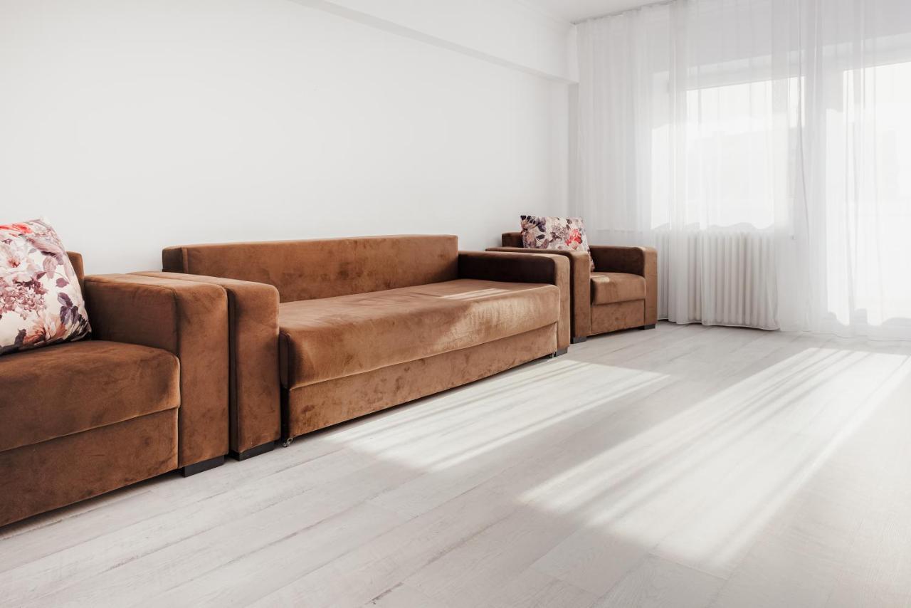 Apartament 2 Camere, Decomandat, In Zona Centrala Bukares Bagian luar foto