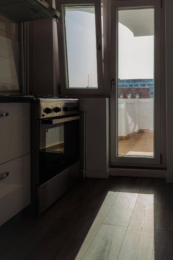 Apartament 2 Camere, Decomandat, In Zona Centrala Bukares Bagian luar foto
