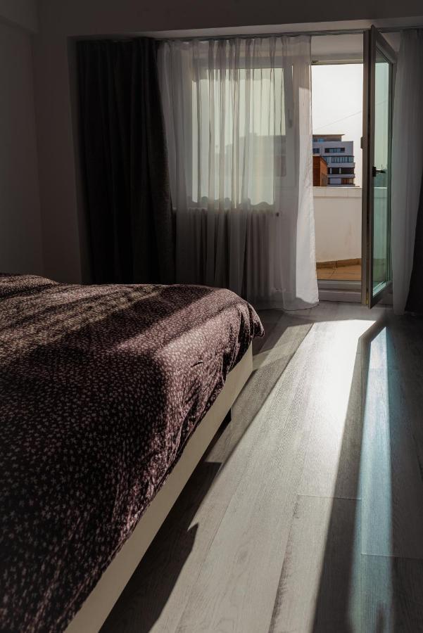 Apartament 2 Camere, Decomandat, In Zona Centrala Bukares Bagian luar foto
